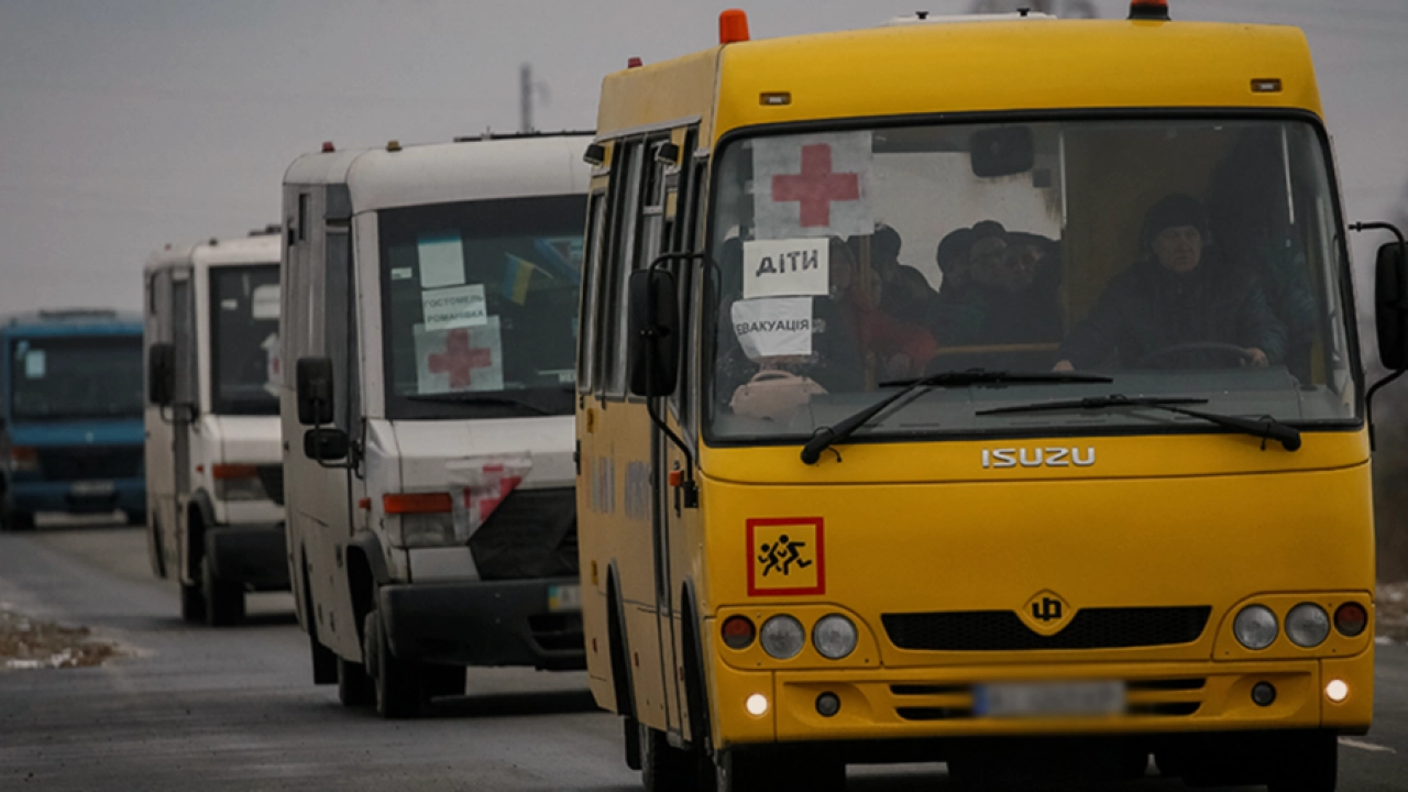 Евакуація на Нікопольщині: понад тисячу мешканців мають залишити домівки