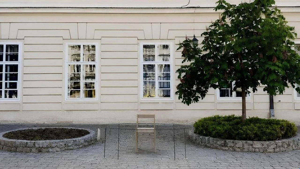 Площа Ринок прихистить символічне крісло очікування за зниклими та полоненими воїнами