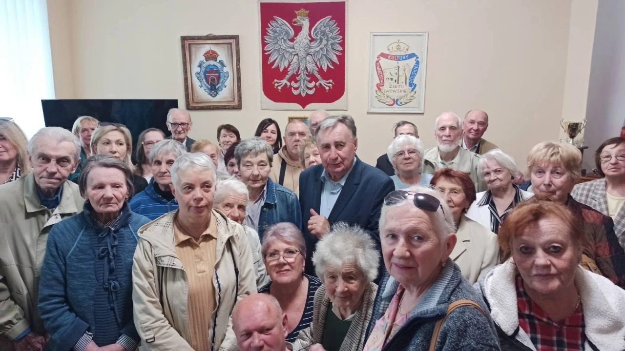 Польське товариство у Львові залишається на площі Ринок після міжнародного скандалу